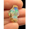 Precious opal – Welo, Ethiopia