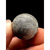 Meteorit Muonionalusta Kugel 2 cm – Norrbotten, Schweden