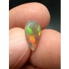 Geschliffener Edelopal 0,8ct – Welo, Äthiopien