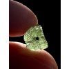 Perle aus rohem Moldavit 0,54g