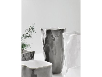 designova-vaza-sedo-bila.jpg