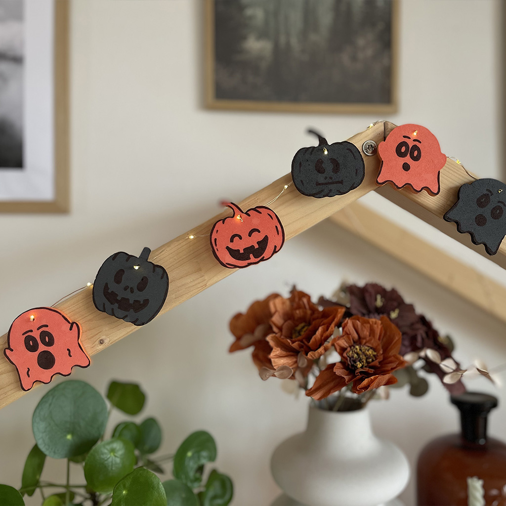 Halloweenské tvoření z pěnového papíru