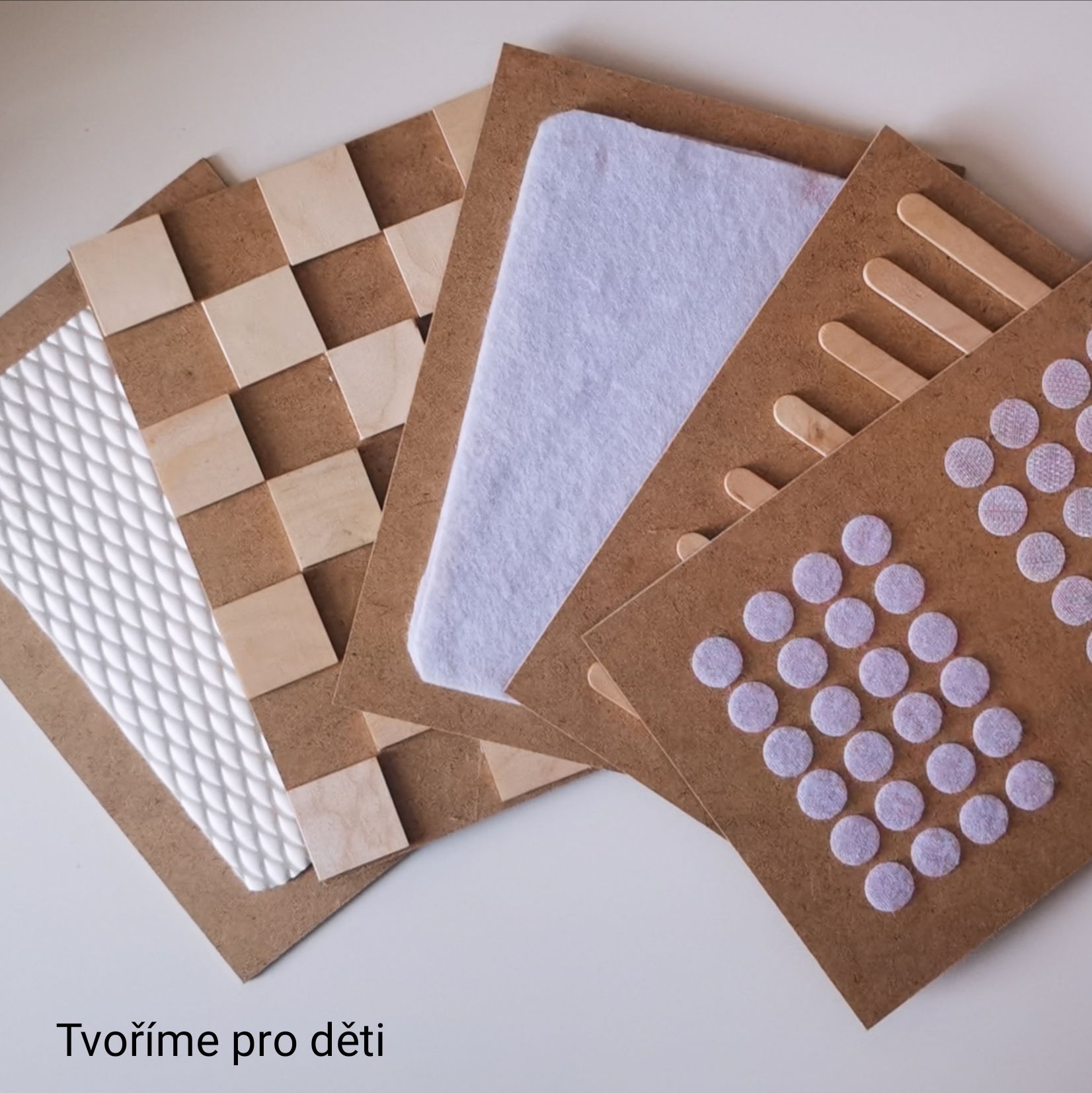 Tvoříme pro děti - SMYSLOVÉ DESTIČKY