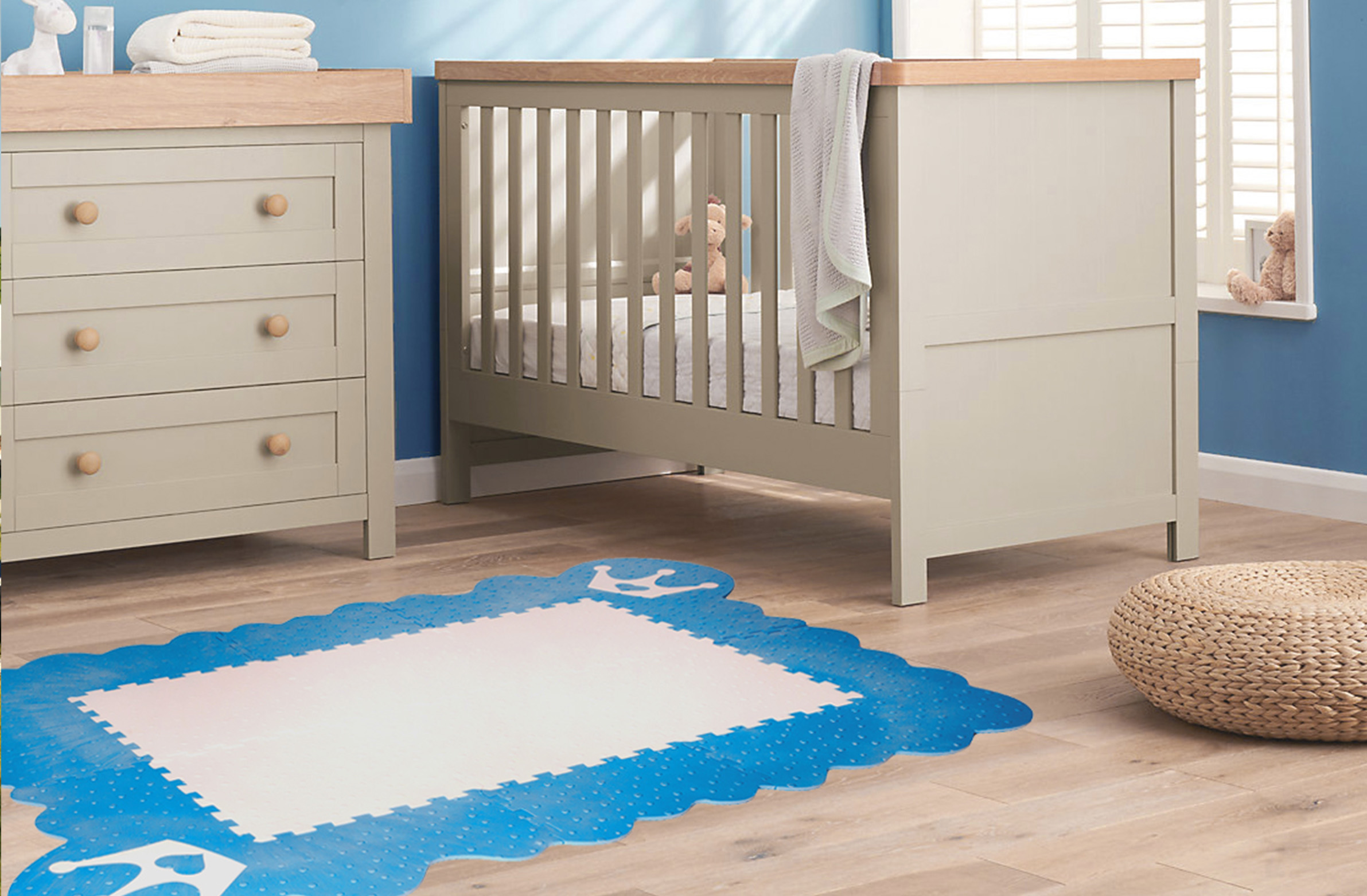 Wildest _mummy testuje pěnovou podlahu Princess