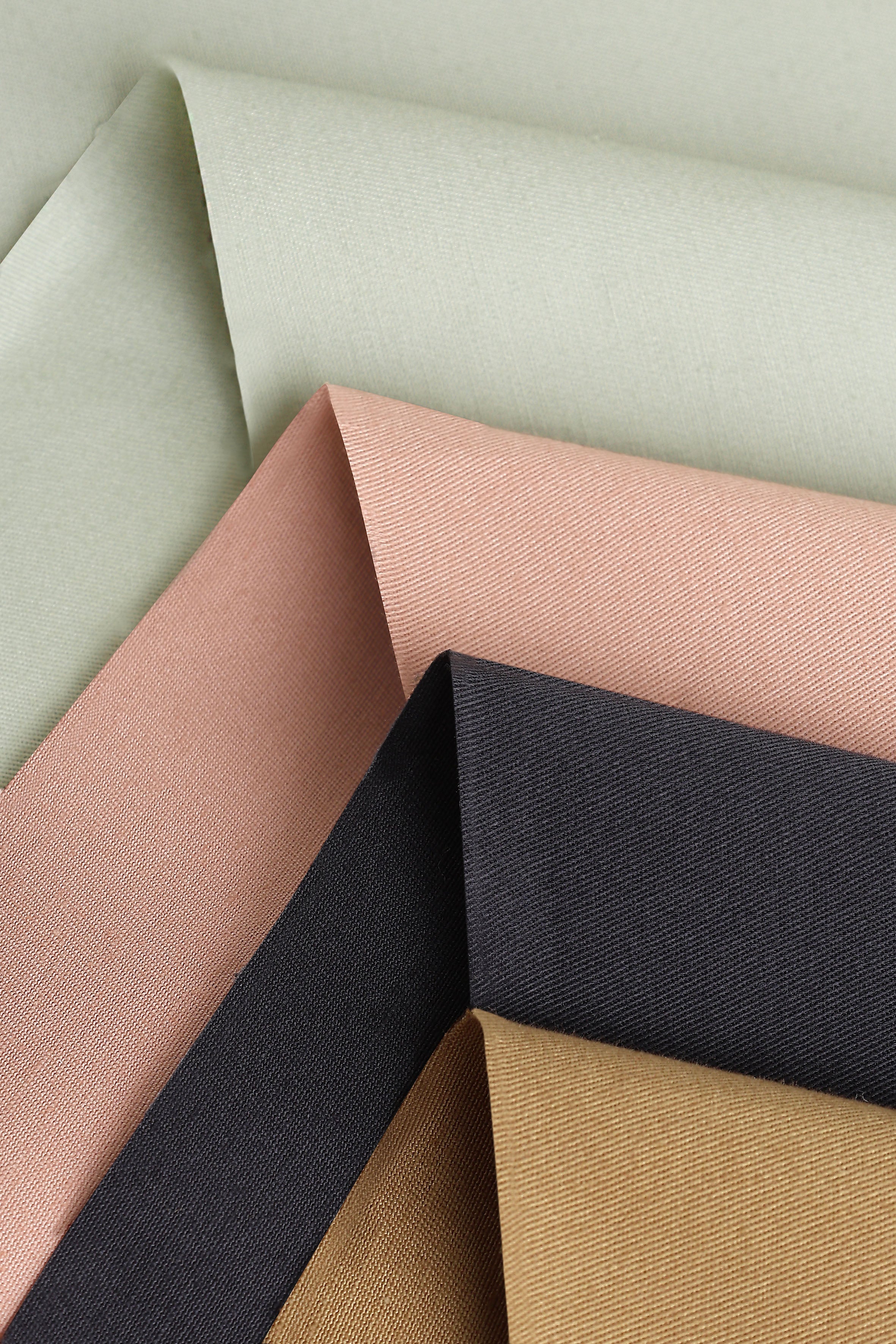 COTON_CHINO_FAMILLE_ATELIERBRUNETTE_TISSU_60ccb788-e148-4d52-a9d5-bf6b830bd6d1