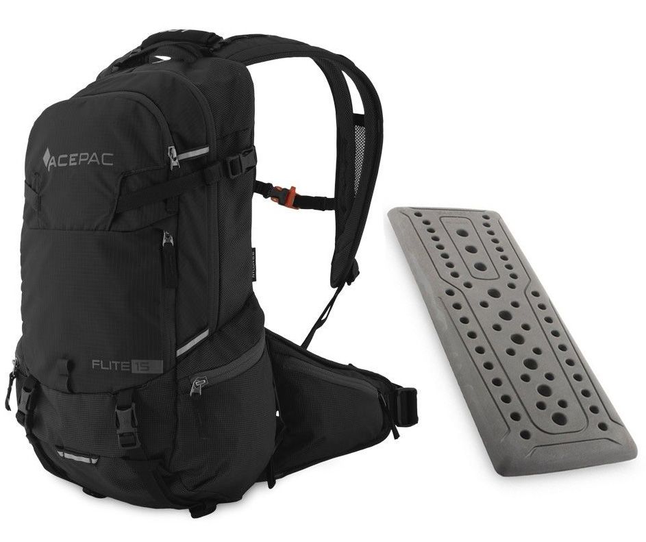Batoh ACEPAC Flite 15 - černý + chránič páteře