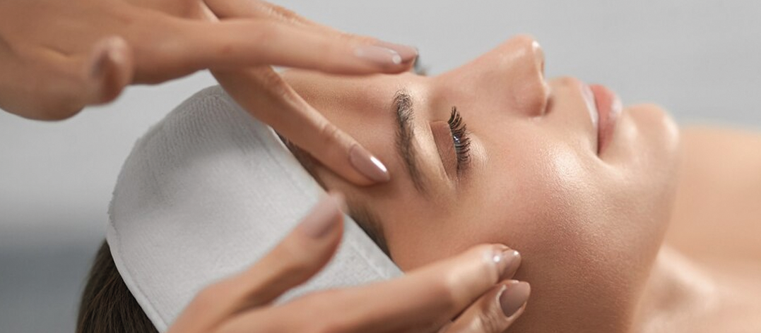 Peptidy v kosmetice – co umí a pro koho jsou vhodné