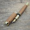 Dřevěné plnicí pero Portland L - Americký ořech - zlaté