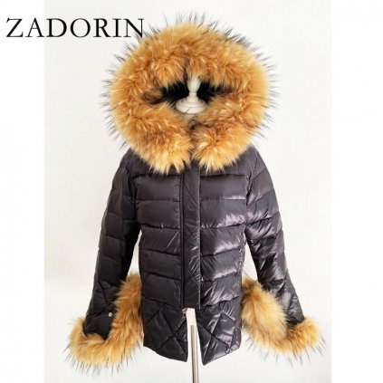 Péřová zimní bunda prošívaná s kožešinovými manžety a límcem