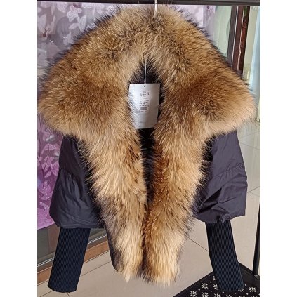 Zimní bunda péřovka s liščí kožešinou - ČERNÁ L