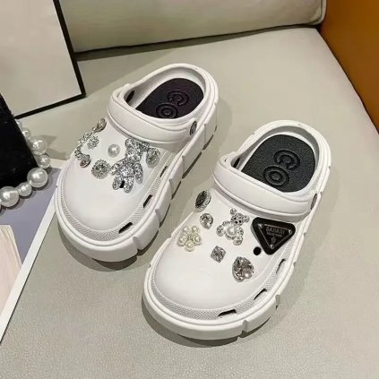 Dámské clogs s ozdobnými detaily (Barva (varianta) Bílá, Velikost 38-39)