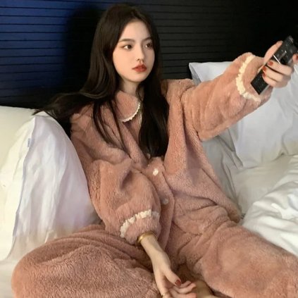 Dámské domácí pyžamo – coral fleece, teplé a měkké