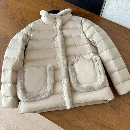 Péřová bunda s kapsami – lehká, prošívaná, dámská