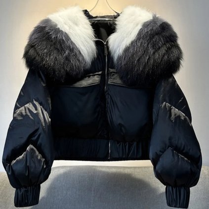 Dlouhá péřová bunda s kožešinou – luxusní styl (Barva Černá, Velikost M)