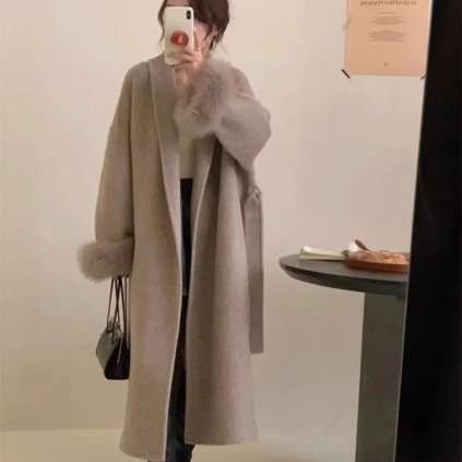 Kašmírový kabát s límcem z lišky – elegantní (Barva Béžová, Velikost S)