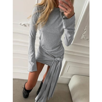 Krátké přiléhavé šaty s dlouhým rukávem (Barva (varianta) Šedá, Velikost S)