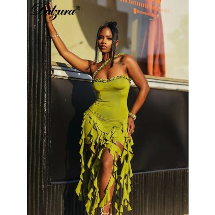 Dámské mini šaty s volánky a halter výstřihem (Barva (varianta) Zelená, Velikost M)