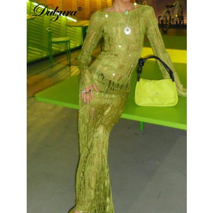 Háčkované dlouhé šaty s vykrojenými zády (Barva (varianta) Červená, Velikost L)