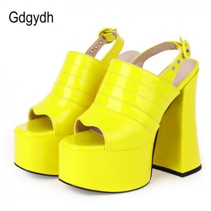 Pruhované sandály s asymetrickým podpatkem Party GoodDayGirl Fashion (Barva Žlutá, Velikost 41)