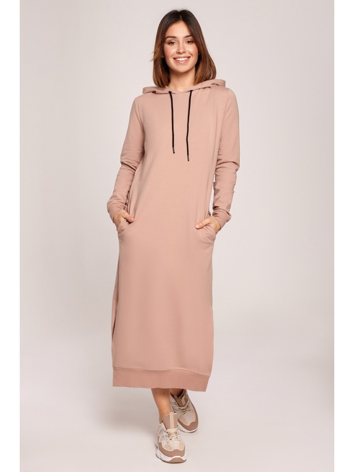Levně BeWear Midi bavlněné šaty s kapucí BE B197 Barva: Hnědá