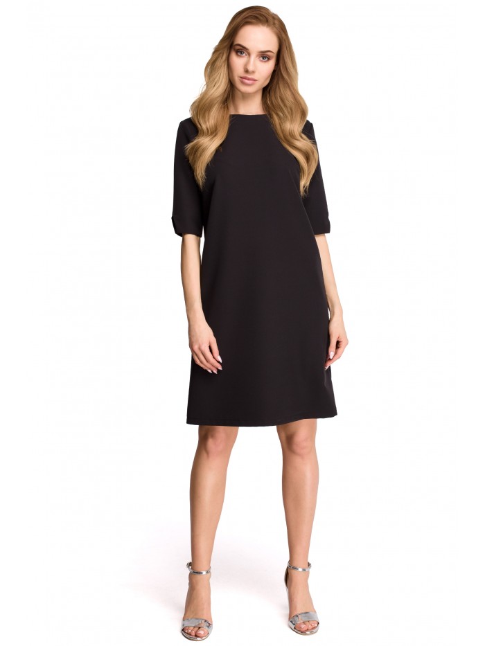 Minimalistické šaty s výstřihem do V vzadu STYLE S113 Barva: Černá, Velikost: S