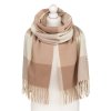 Teplá kostkovaná dámská šála (Barva světle hnědá)