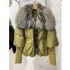 luxusní zimní bunda s peřím a límcem z přírodní kožešiny - XL