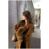 Elegantní vlněný kabát s páskem – límec z pravé kožešiny (Barva Karamelová, Velikost M)