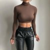 Dámské tričko s dlouhým rukávem – slim střih, crop top (Barva Kávová, Velikost M)