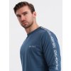 Pánské bavlněné tričko s dlouhým rukávem a výstřihem do U V1 OM-LSCL-0127 (Velikost S, Barva Tmavě modrá)