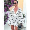 Dámské puntíkované mini šaty s výstřihem (Barva (varianta) Bílá, Velikost M)
