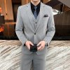 Pánský společenský oblek v moderním střihu (Barva Světle šedá, Velikost XS)