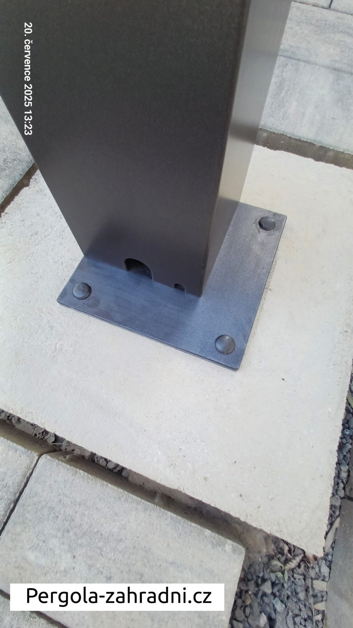 Betonové patky pod bioklimatickou pergolu