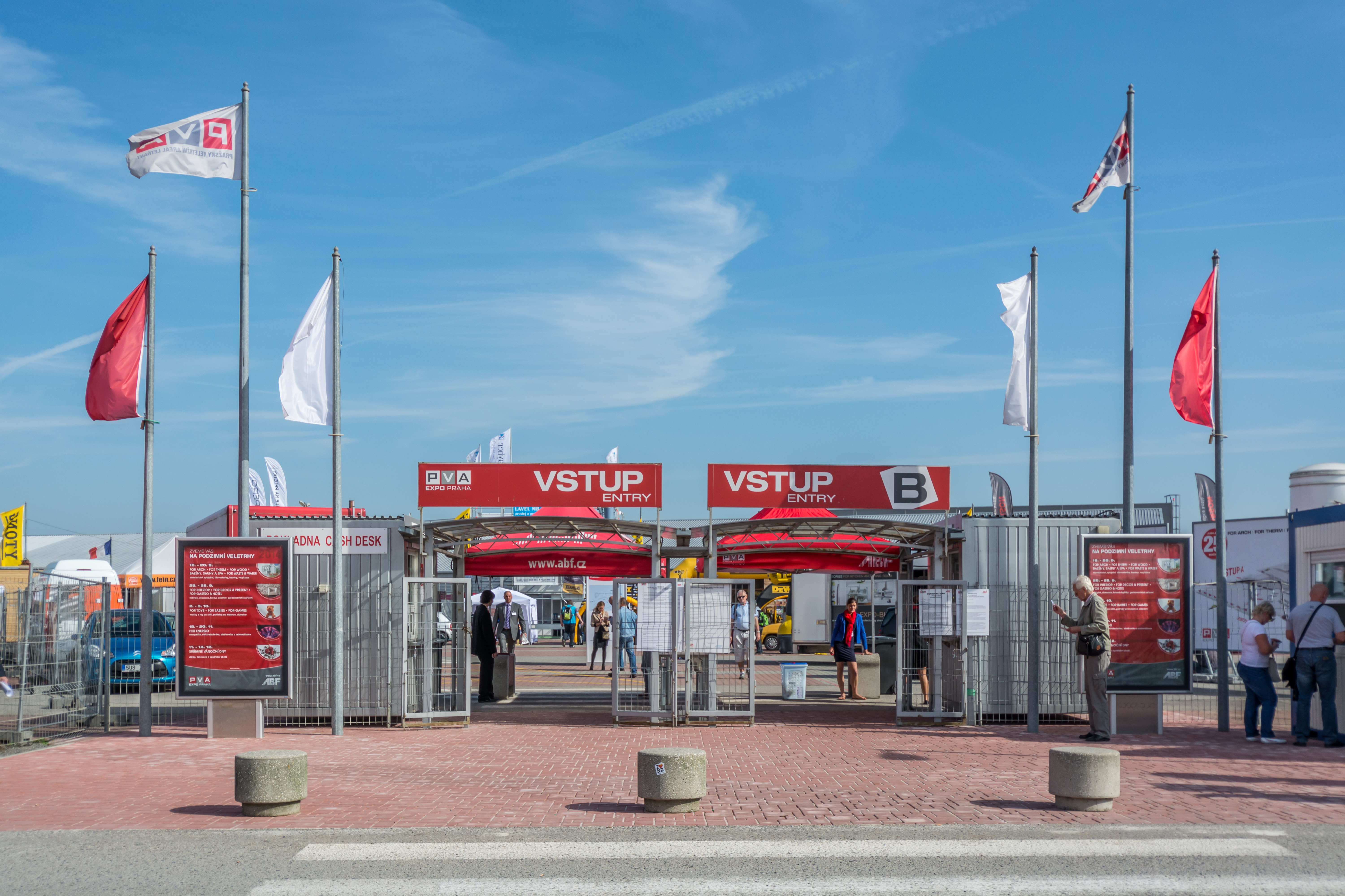 Vystavujeme pro Vás na ploše 60 metrů čtverečních