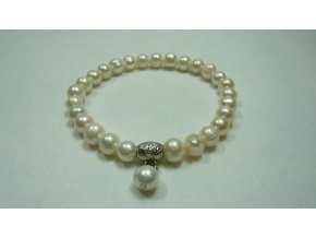 Náramek z menších bílých perel tvaru buton