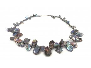 Tmavý perlový náhrdelník keshi