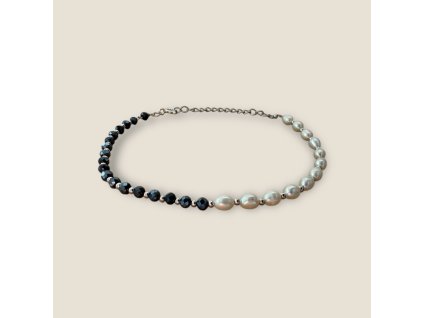 Pearl Essence – náramek z říčních perel 4–5 mm a broušených korálků