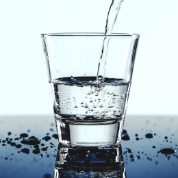 Nápoj z perel a jiné zajímavosti