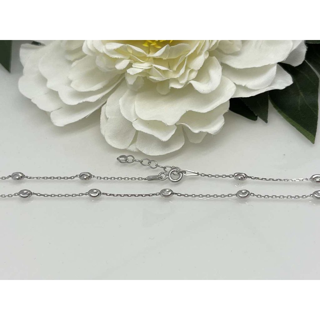 Stříbrný náhrdelník s kuličkami NS16205