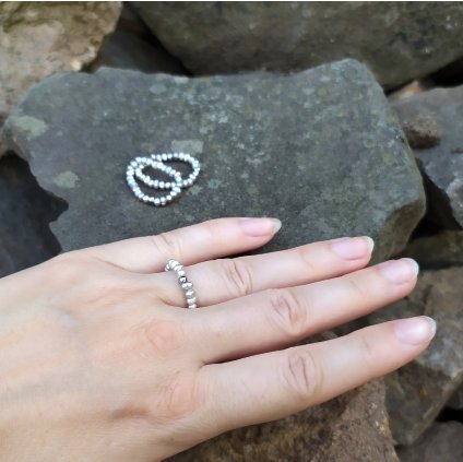 Prsten z šedých sladkovodních perel, ruční výroba šperků| Perlomanie