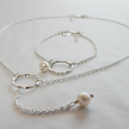 Stříbrný perlový náhrdelník karma s bílou perlou Minimalist ML77003, Perlomanie
