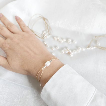 Náramek s bílou perlou jako dárek k objednávce, Perlomanie