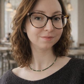 Malachit. Kámen klidu, rovnováhy a tichého sebevědomí. 💚 Tyto minimalistické šperky jsem vyrobila ručně – z broušeného...