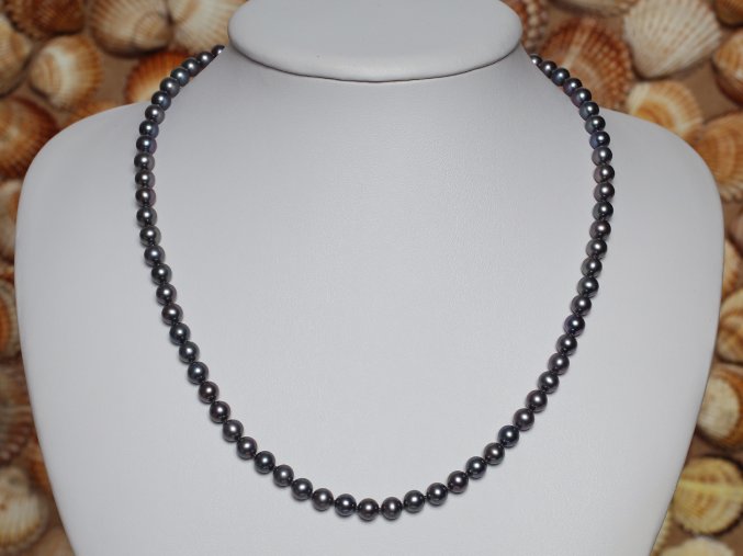 náhrdelník ze sladkovodních perel 4,5-5 mm se stříbrným uzávěrem