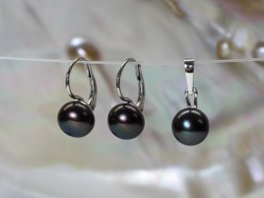 zlaté náušnice a přívěsek se sladkovodními barvenými perlami buton 8-8,5 mm