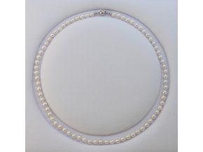 náhrdelník z mořských perel 5,5-6 mm se zlatým uzávěrem