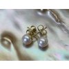 zlaté náušnice se sladkovodními perlami kulatými 5,5-6 mm na šroubek či puzetu