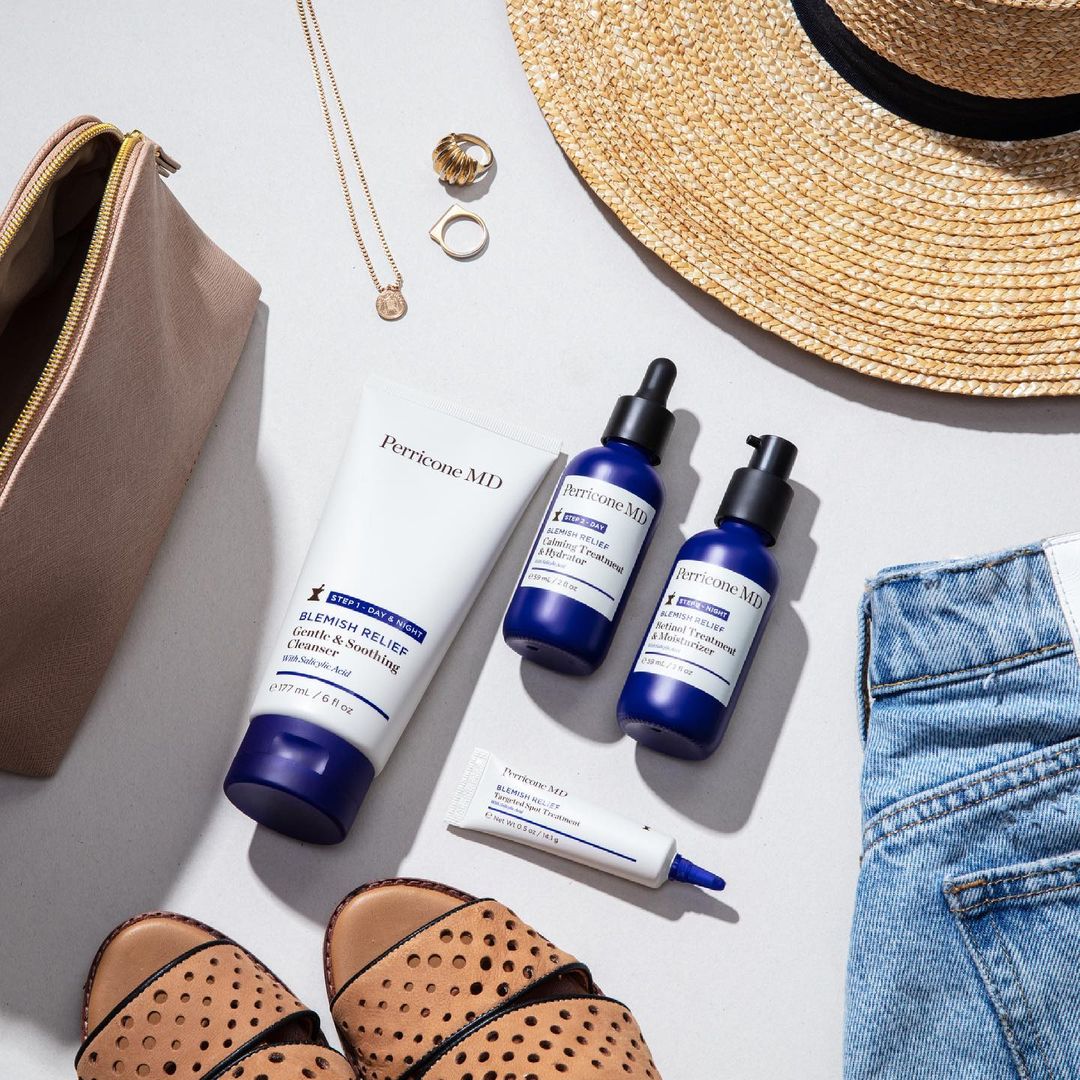 I stárnoucí pleť může postihnout akné. Nedělejte kompromisy, vyzrajte na obojí.