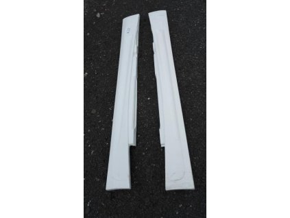 BMW E87 sideskirts . Ex Mattig