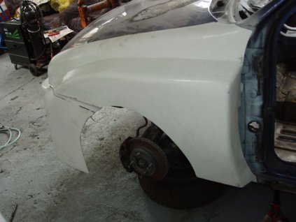 Fibergkass wide fenders for Ford Fiesta